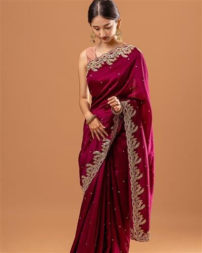 HEAVY BLACK RANGOLI SILK FABRIC ON BEAUTIFUL RIVET WORK AND EMBRODERY SEQUANCE WITH ZARI WORK IN LAC